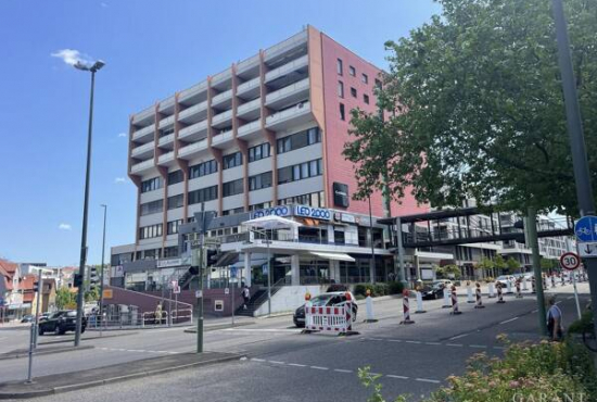 Leonberg , Ladenlokal, Gastronomie mieten oder kaufen