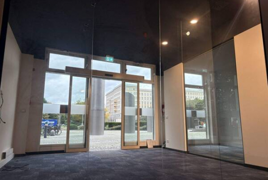 Berlin / Friedrichshain Karl-Marx-Allee, Ladenlokal, Gastronomie mieten oder kaufen Berlin / Friedrichshain Karl-Marx-Allee, Ladenlokal, Gastronomie mieten oder kaufen