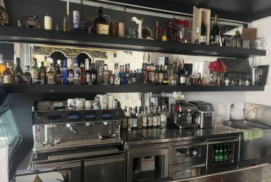 Nürnberg , Ladenlokal, Gastronomie mieten oder kaufen