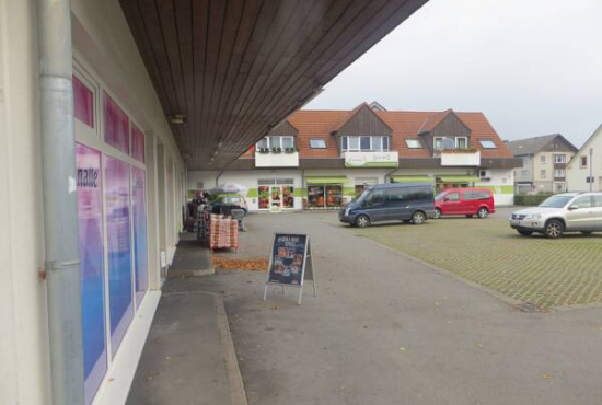 Schieder-Schwalenberg Pyrmonter Str., Ladenlokal, Gastronomie mieten oder kaufen Schieder-Schwalenberg Pyrmonter Str., Ladenlokal, Gastronomie mieten oder kaufen