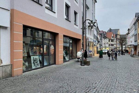 Butzbach Weiseler Str., Ladenlokal, Gastronomie mieten oder kaufen