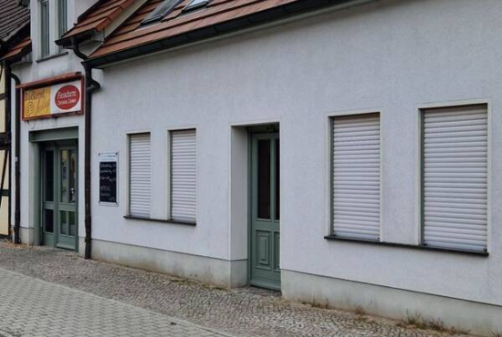 Oranienbaum-Wörlitz Schlossstraße, Ladenlokal, Gastronomie mieten oder kaufen Oranienbaum-Wörlitz Schlossstraße, Ladenlokal, Gastronomie mieten oder kaufen