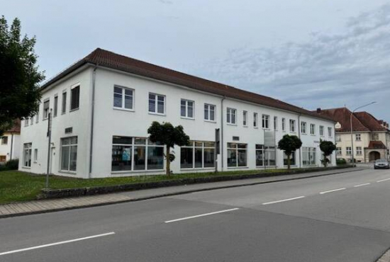 Beilngries Eichstätter Str.1, Ladenlokal, Gastronomie mieten oder kaufen