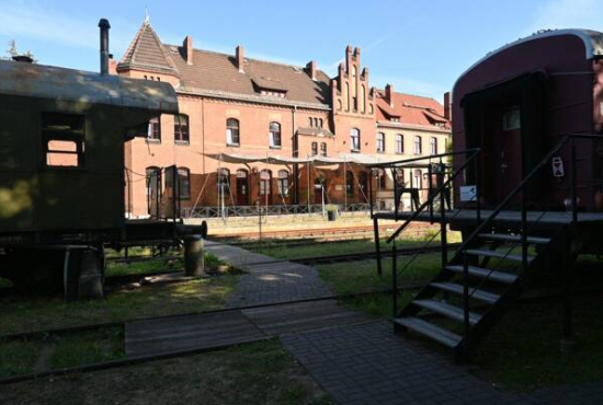 Am Mellensee Am Bahnhof Rehagen, Ladenlokal, Gastronomie mieten oder kaufen