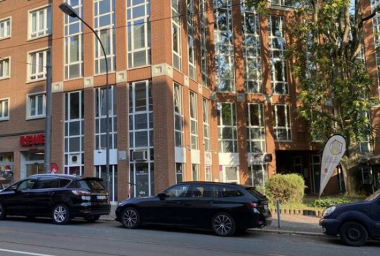 Frankfurt am Main , Ladenlokal, Gastronomie mieten oder kaufen