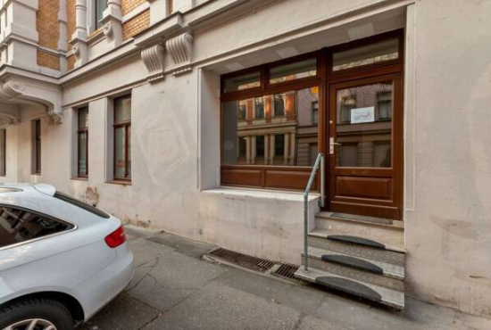 Halle Hackebornstraße, Ladenlokal, Gastronomie mieten oder kaufen