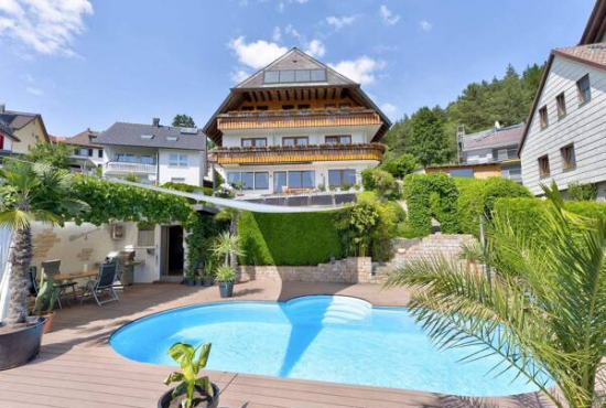 Schonach im Schwarzwald , Ladenlokal, Gastronomie mieten oder kaufen Schonach im Schwarzwald , Ladenlokal, Gastronomie mieten oder kaufen