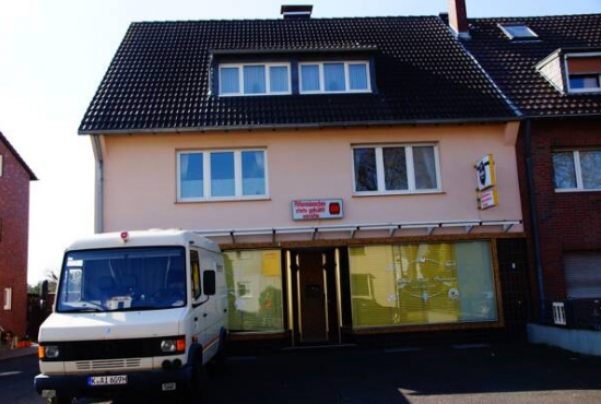 Hürth Am Acker, Ladenlokal, Gastronomie mieten oder kaufen