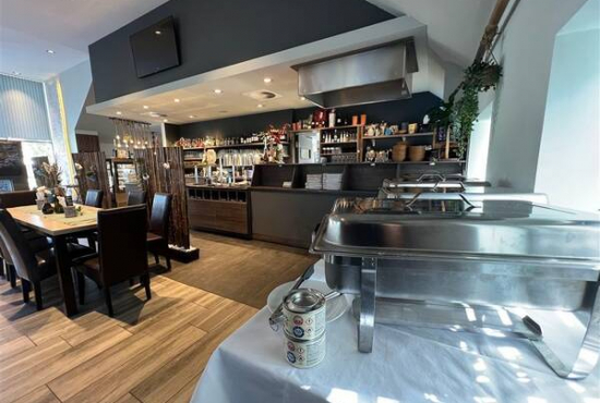Westoverledingen Loogweg, Ladenlokal, Gastronomie mieten oder kaufen