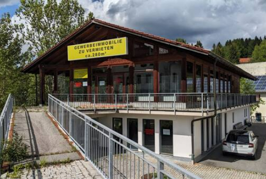 Spiegelau Hauptstraße, Ladenlokal, Gastronomie mieten oder kaufen