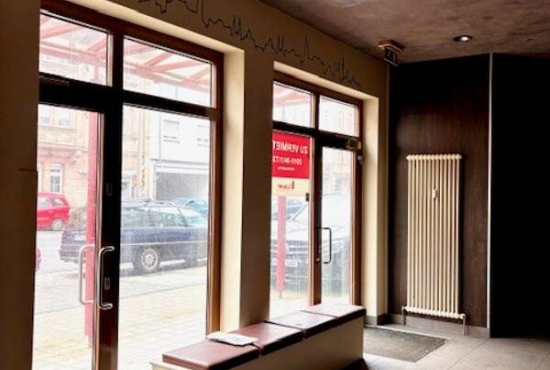 Nürnberg , Ladenlokal, Gastronomie mieten oder kaufen