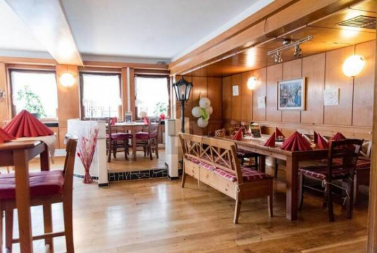 Bad Urach , Ladenlokal, Gastronomie mieten oder kaufen