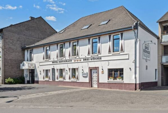Grevenbroich / Kapellen , Ladenlokal, Gastronomie mieten oder kaufen