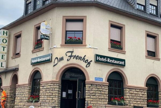 Mettendorf Im Fronhof,, Ladenlokal, Gastronomie mieten oder kaufen