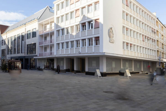 Ingolstadt , Ladenlokal, Gastronomie mieten oder kaufen