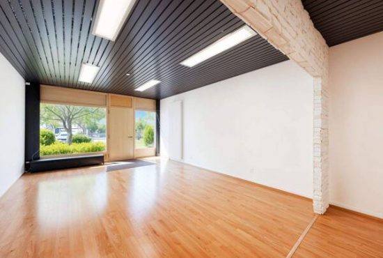 Krailling Muggenthalerstraße, Ladenlokal, Gastronomie mieten oder kaufen