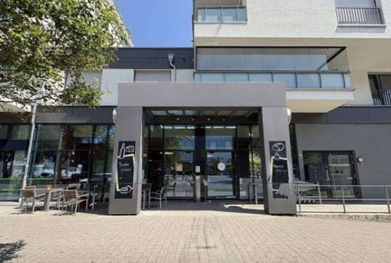 Sindelfingen Mercedesstr, Ladenlokal, Gastronomie mieten oder kaufen