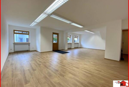 Oberammergau , Ladenlokal, Gastronomie mieten oder kaufen