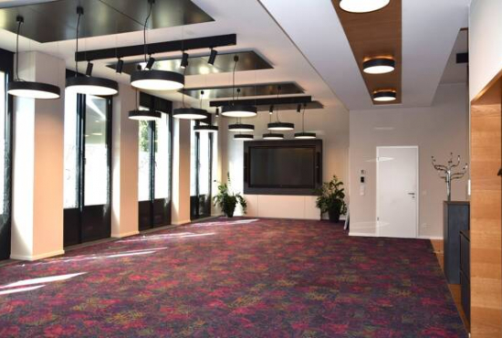 Nürnberg , Ladenlokal, Gastronomie mieten oder kaufen