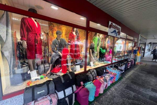 Bad Birnbach Neuer Marktplatz, Ladenlokal, Gastronomie mieten oder kaufen
