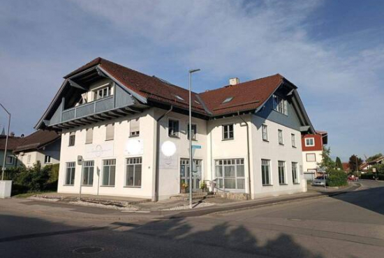 Freilassing Laufener Straße, Ladenlokal, Gastronomie mieten oder kaufen