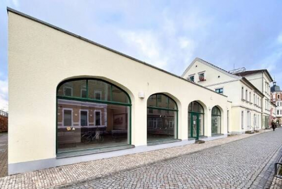 Radebeul Bahnhofstraße, Ladenlokal, Gastronomie mieten oder kaufen