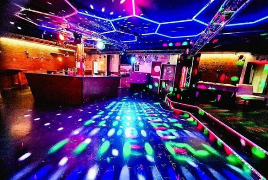 Olching , Ladenlokal, Gastronomie mieten oder kaufen