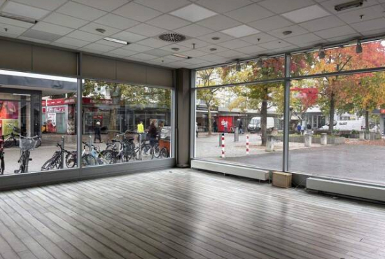 Düsseldorf-Garath Kurt-Schumacher-Straße, Ladenlokal, Gastronomie mieten oder kaufen Düsseldorf-Garath Kurt-Schumacher-Straße, Ladenlokal, Gastronomie mieten oder kaufen