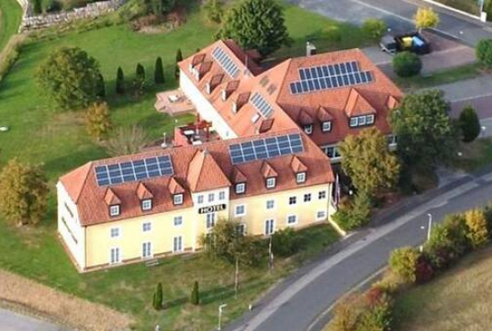 Oberthulba Zum weißen Kreuz, Ladenlokal, Gastronomie mieten oder kaufen