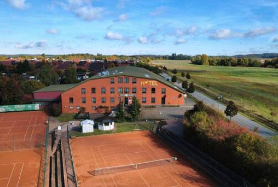 Pinnow Am Stall, Ladenlokal, Gastronomie mieten oder kaufen Pinnow Am Stall, Ladenlokal, Gastronomie mieten oder kaufen
