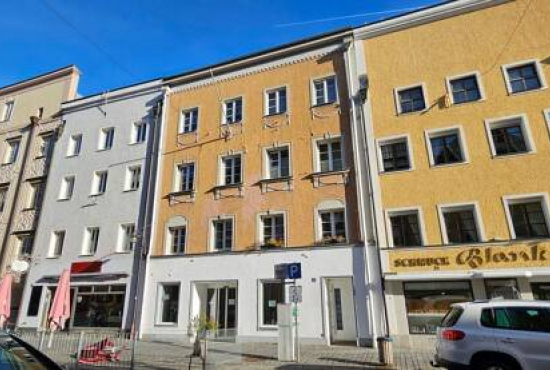 Vilshofen an der Donau Stadtplatz, Ladenlokal, Gastronomie mieten oder kaufen