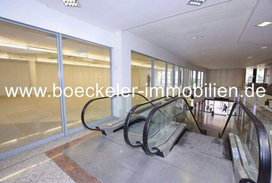 Naumburg , Ladenlokal, Gastronomie mieten oder kaufen