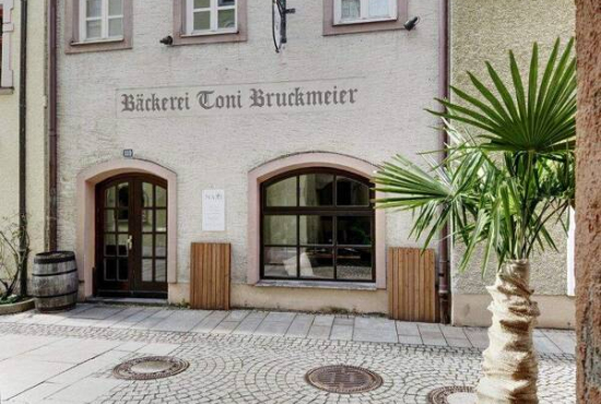 Burghausen , Ladenlokal, Gastronomie mieten oder kaufen