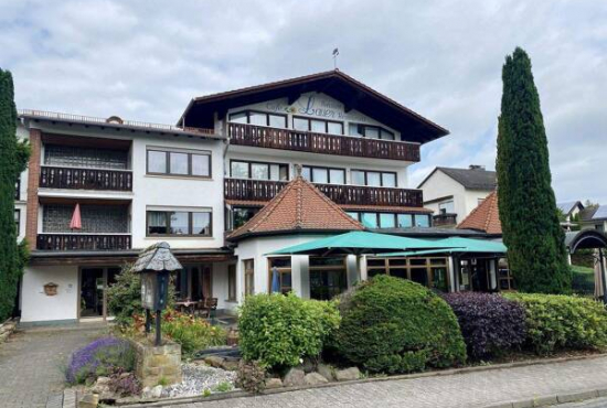 Bad Soden-Salmünster , Ladenlokal, Gastronomie mieten oder kaufen