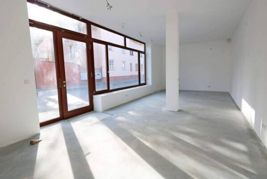 Frankfurt am Main / Zeilsheim , Ladenlokal, Gastronomie mieten oder kaufen