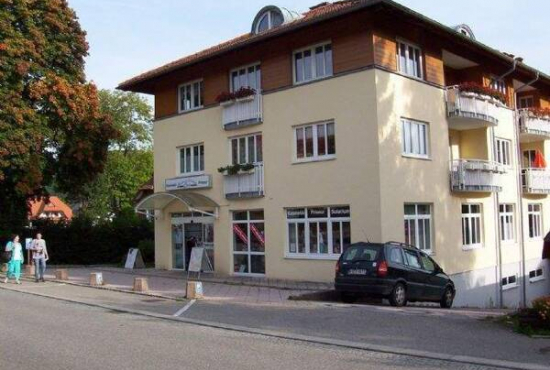 Titisee-Neustadt Strandbadstr., Ladenlokal, Gastronomie mieten oder kaufen