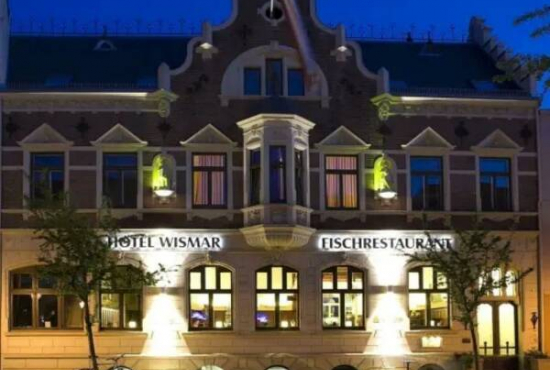 Wismar Breite Straße, Ladenlokal, Gastronomie mieten oder kaufen