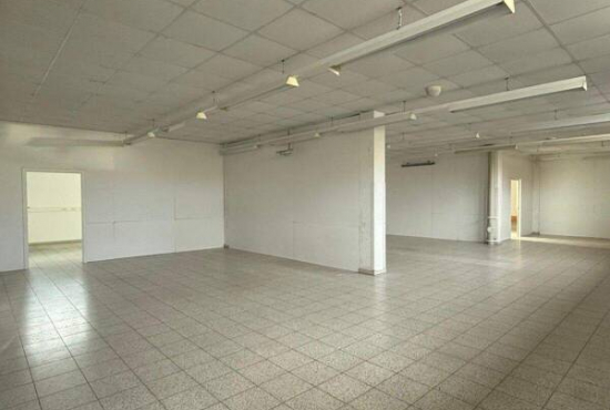 Gotha Reuterstraße, Ladenlokal, Gastronomie mieten oder kaufen