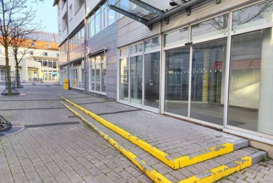 Backnang , Ladenlokal, Gastronomie mieten oder kaufen