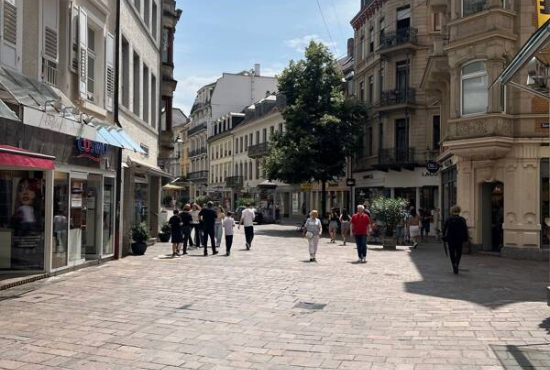 Baden-Baden , Ladenlokal, Gastronomie mieten oder kaufen