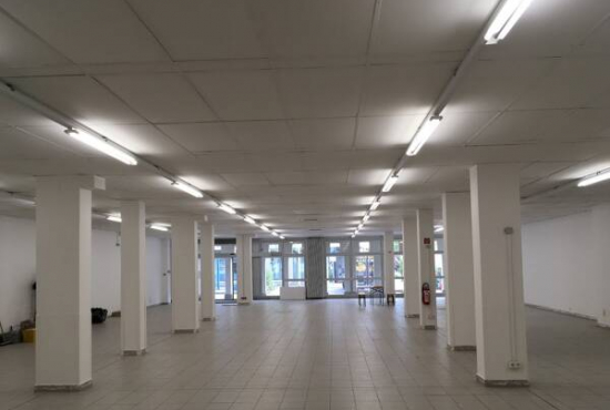 Sindelfingen Sindelfinger Straße, Ladenlokal, Gastronomie mieten oder kaufen