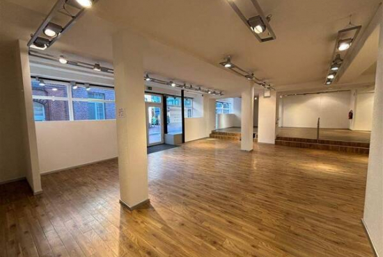 Stade Gooß, Ladenlokal, Gastronomie mieten oder kaufen