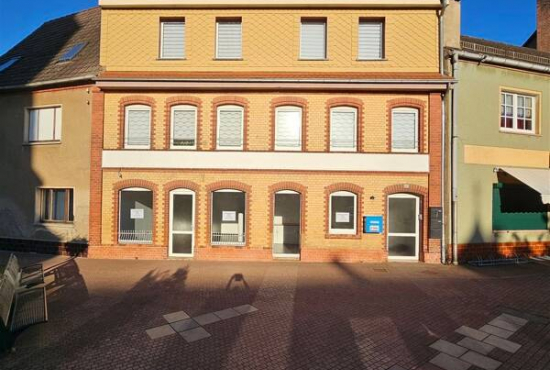 Sandersleben Am Markt, Ladenlokal, Gastronomie mieten oder kaufen
