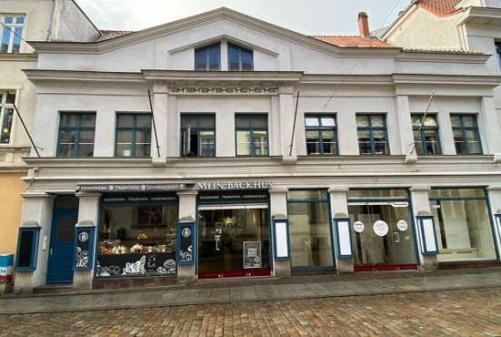 Güstrow , Ladenlokal, Gastronomie mieten oder kaufen