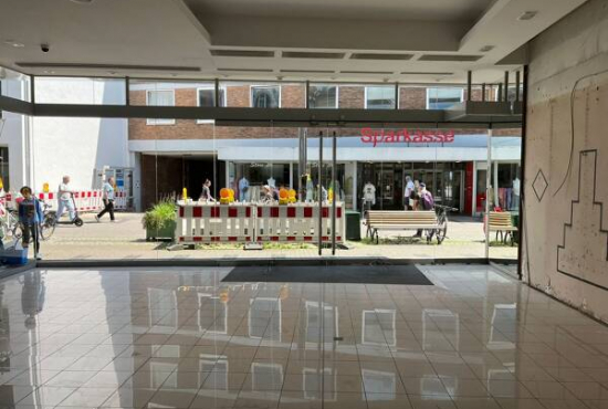 Düsseldorf , Ladenlokal, Gastronomie mieten oder kaufen