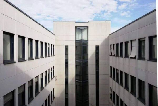 Neu-Isenburg , Ladenlokal, Gastronomie mieten oder kaufen