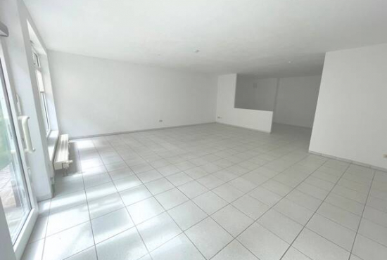 Winnenden , Ladenlokal, Gastronomie mieten oder kaufen