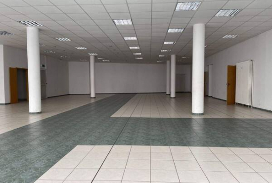 Merseburg Gotthardstraße, Ladenlokal, Gastronomie mieten oder kaufen