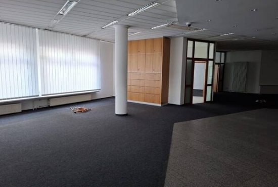 Sankt Wendel Am Schloßplatz, Ladenlokal, Gastronomie mieten oder kaufen