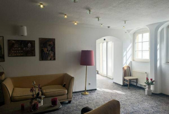 Zeitz , Ladenlokal, Gastronomie mieten oder kaufen